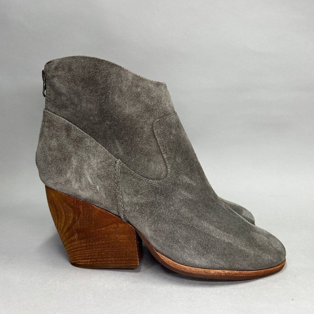 Kork-Ease Women's Size 10 Lapra Grey Suede Western Ankle Boots‎
